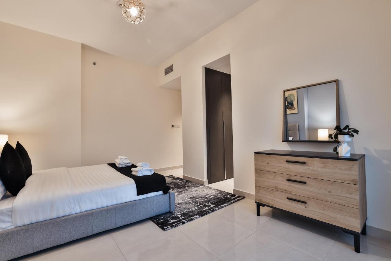 דובאי Luxury Apartments Business Bay Gym Pool Parking By Sojo Stay מראה חיצוני תמונה