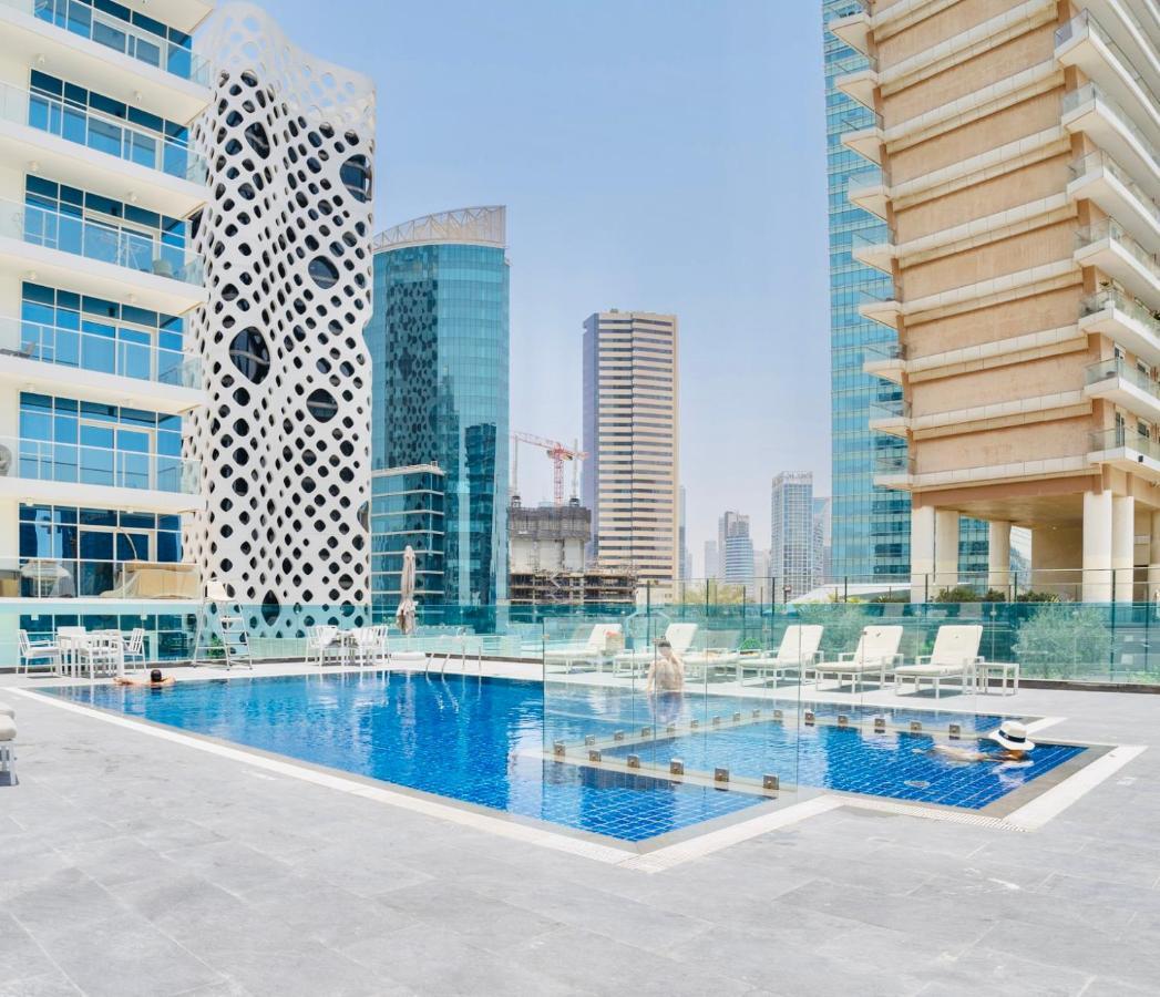 דובאי Luxury Apartments Business Bay Gym Pool Parking By Sojo Stay מראה חיצוני תמונה