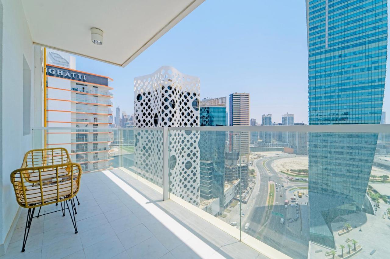דובאי Luxury Apartments Business Bay Gym Pool Parking By Sojo Stay מראה חיצוני תמונה